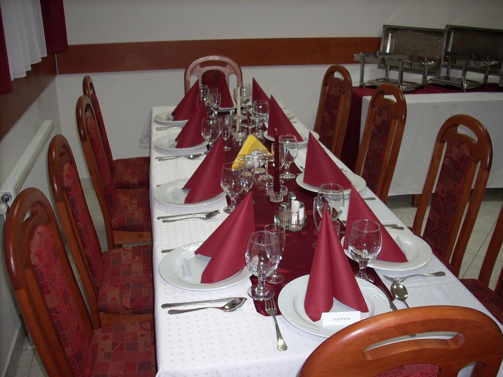 Hotel Kristaly Hajdúszoboszló Dış mekan fotoğraf